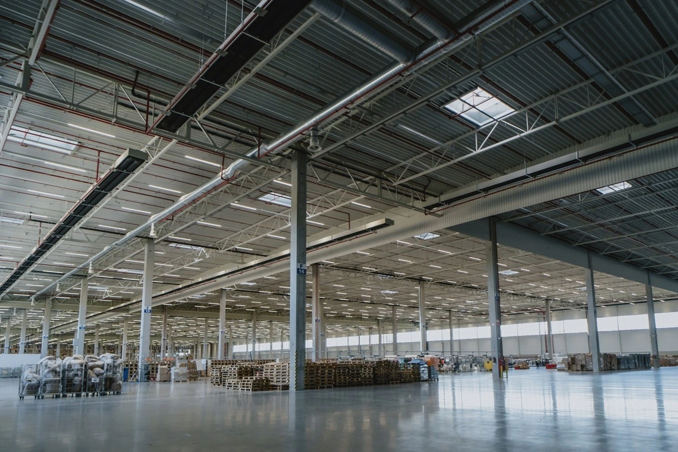 Centrum Logistyczne Rhenus Logistics — dodatkowe ujęcie wnętrza